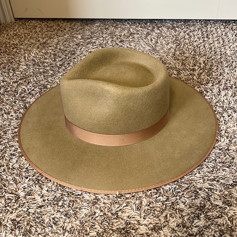 Used Lack Of Color Teak Rancher size 59 cm (L)